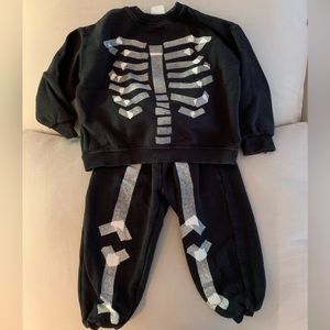 Zara 4-5 skeleton sweatsuit